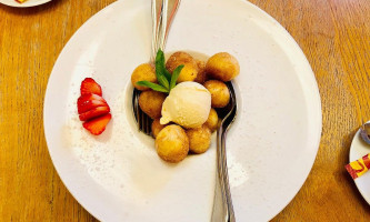 Poseidon Mediterran food