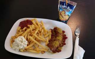 Kleinmachnower Grillhaus food