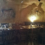 Athos Der Grieche Dentro