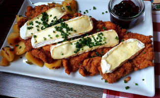 Ferdinand's Am See food