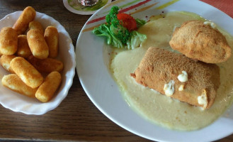 Werners Kneipe food