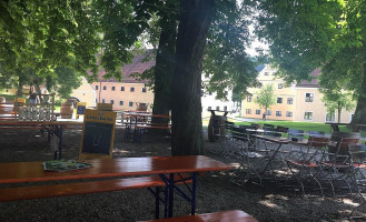 Klosterstüble Oberschönenfeld Mit Biergarten outside