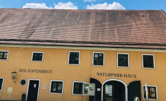 Klosterstüble Oberschönenfeld Mit Biergarten outside