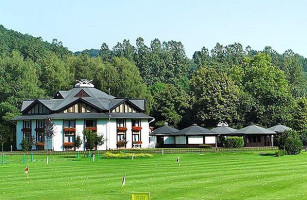 Landhotel Naafs-häuschen outside