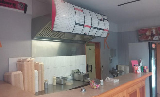 Akin Pizzaservice inside