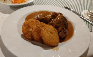 Andreas Pfatrisch Zum Neuwirt food