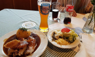 Andreas Pfatrisch Zum Neuwirt food