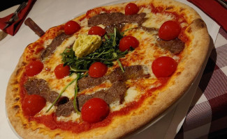 La Trattoria food
