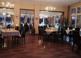 Kleine Seglerresidenz Gaststätte inside
