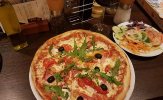 Alpin Restaurant Bar food