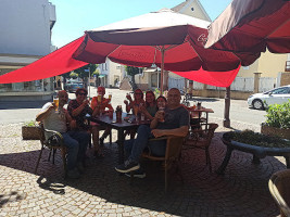 Café Pizza Millano outside