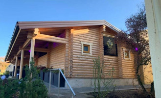 Legend's Club House outside
