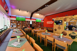 Laola Biergarten Eventzelt Sportzentrum Rothenstadt inside
