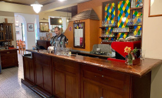 La Veneta Pizzeria Trattoria inside