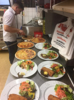 Amigo Pizzeria Restaurant Shisha Bar & Lounge food