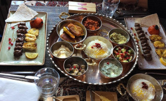 Mama Persia food