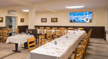 Relais De La Sarvaz inside
