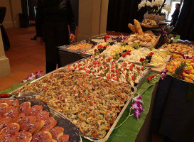 Fizz Bistro food