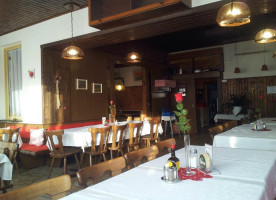 Gasthaus Adamcsak inside