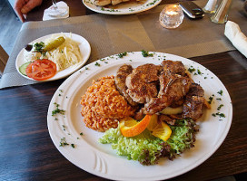 Akropolis Griechische Und Italienische Spezialitaten food