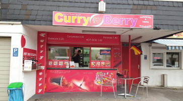Curry Berry outside