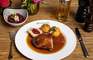 Schlosswirtschaft Schwaige food