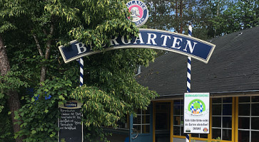 Waldmeister Biergarten-café outside