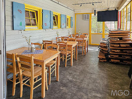 Waldmeister Biergarten-café inside