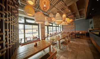 Noosou Asian Fresh Kitchen inside