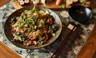 Noosou Asian Fresh Kitchen food