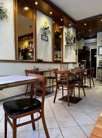 Wok Inn inside