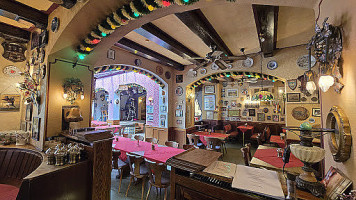 Wirtshaus Hannelore inside
