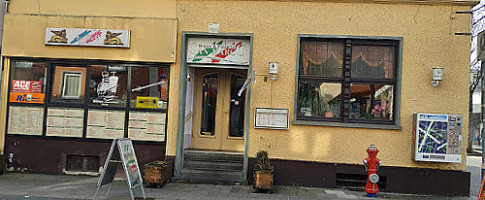 Pizzeria San Marco outside