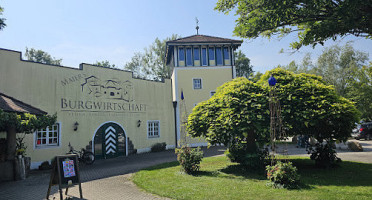 Maier’s Burgwirtschaft outside
