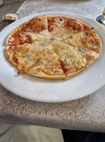 Pizzeria De Luca food