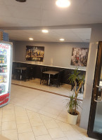 Pizzeria Al Lago inside
