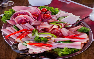 Zur Ziegentranke food