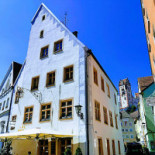 Aquila, Ivanovic Essen Und Trinken Gmbh Exterior