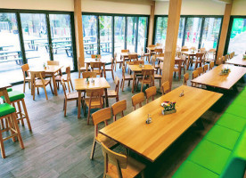 Ausflugsgastronomie inside