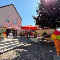 Das Teuflisch Gute Eiscafé outside
