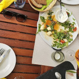 Weinlaube Unter Den Platanen Comida