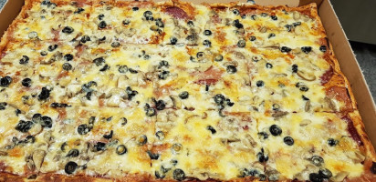 Pizzeria Milano food