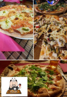 Pizzeria Alla Casa Pizza Aus Dem Holzofen food