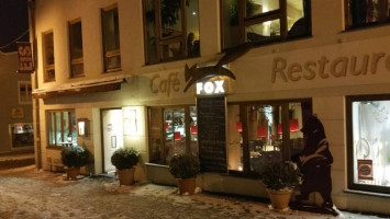 Fox Café Und outside