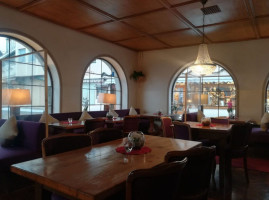 Café Wanninger inside