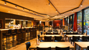 Restaurant 3a inside