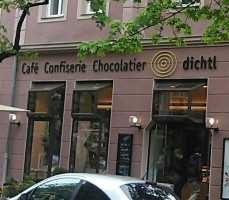 Dichtl Café Confiserie outside