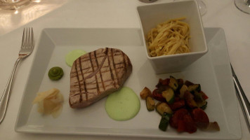 Restaurant La Rotisseria food