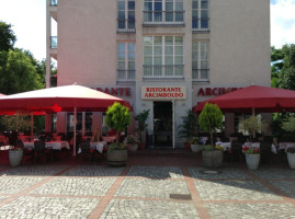 Arcimboldo Restaurant outside