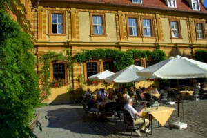 Bürgerspital Weinhaus Weinverkauf Vinothek outside